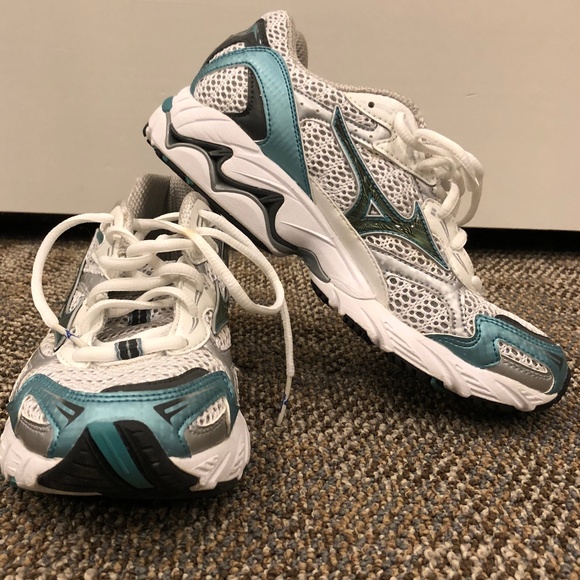 mizuno vs 1 running shoes